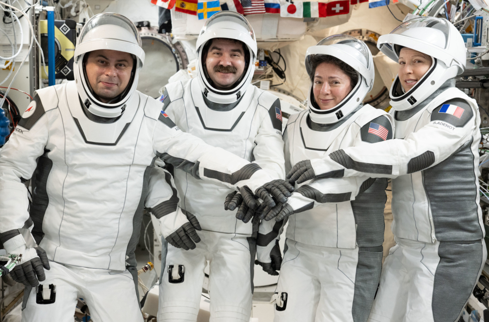 Četvoro astronauta vratilo se posle osam meseci na Zemlju
