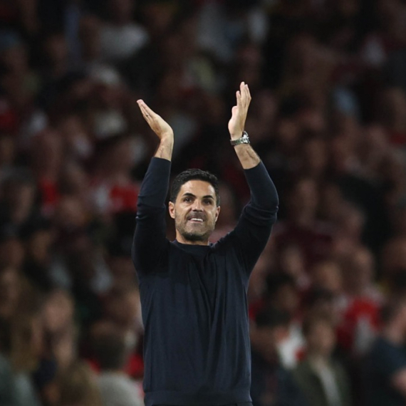 Arsenal "blindirao" Artetu