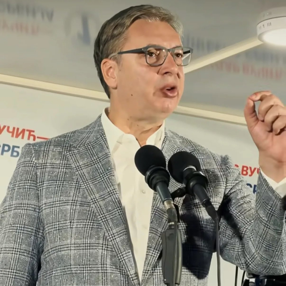 Vučić: "U udžbenike će ući kako smo Srbiju odbranili od velike sile i podigli iz pepela"