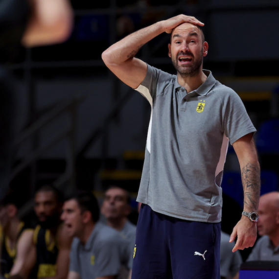 Žurka u Solunu – Spanulis, Neno i Aris "zapalili" tribine, Balša solidan