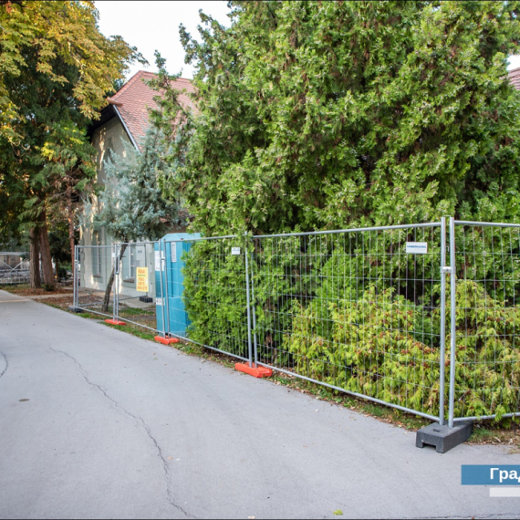 Paviljon star 137 godina vraća stari sjaj: Počela obnova u Gradskoj bašti u Zrenjaninu