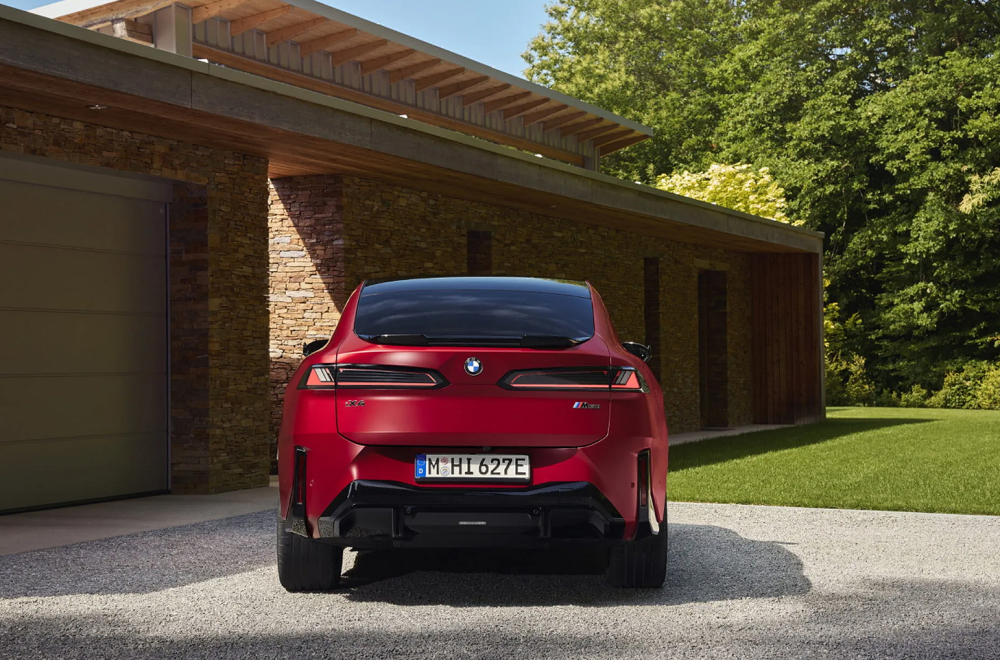 BMW napravio električni kupe SUV koji može da pređe čak 828 km FOTO