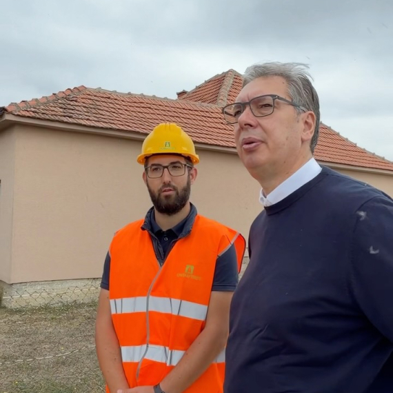 Vučić: "Svaki novi kilometar znači bolju povezanost i lakši život"; "Nastavljamo da radimo i gradimo" VIDEO