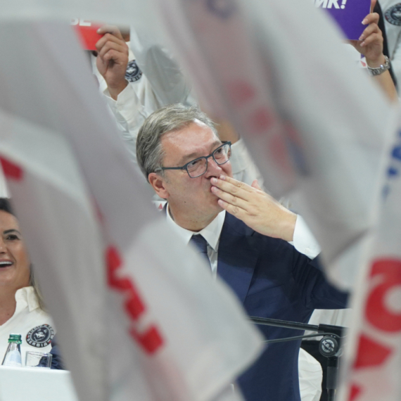 Vučić pokazao da uvek ima podršku sina: "Moj Danilo, moj ponos" VIDEO