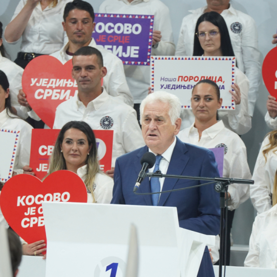 Nikolić o Vučiću: "Ustaje pre svih, leže poslednji i spreman je da odmeri snage sa svakim rivalom"