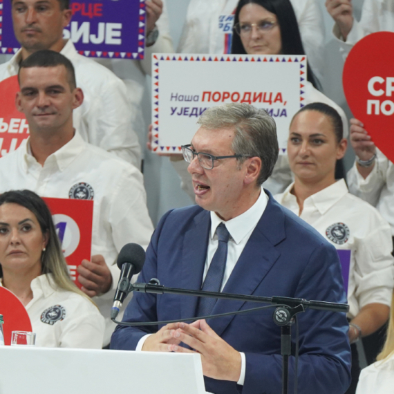 Vučić o novom spotu blokaderske liste: "Hoće da hrane tajkune i pune svoje džepove"