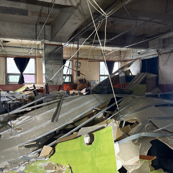 Potresne scene: Pao plafon u supermarketu; Na desetine povređenih FOTO