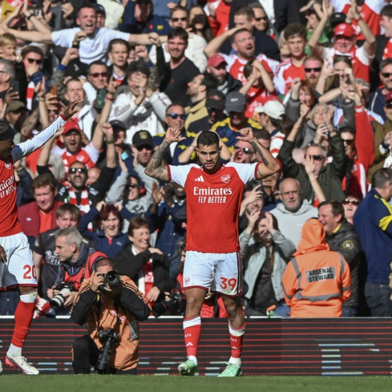 Muk u Londonu, a onda je Arsenal proigrao!