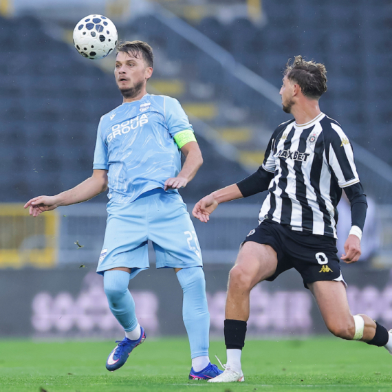 Partizan i Novi Pazar pogađali stative – golova i dalje nema