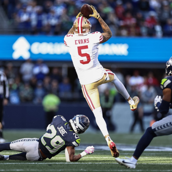 NFL ludnica: San Francisko i Minesota na 5-0, Rodžers prestigao Meninga VIDEO
