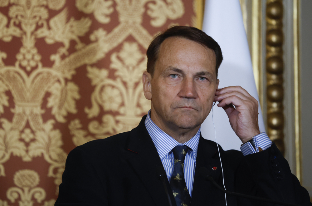 Sikorski: Ako ljudi počnu da umiru, moraćemo ozbiljno da razgovaramo