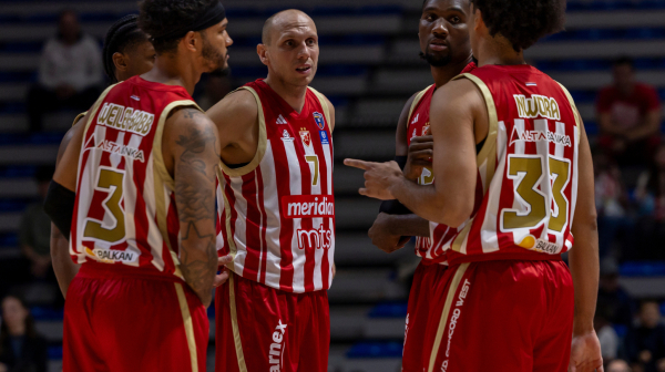 Zvezda u gostima Parkeru