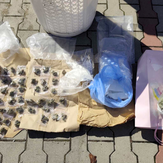 Više od 1,2 kilograma droge pronađeno na Čukarici