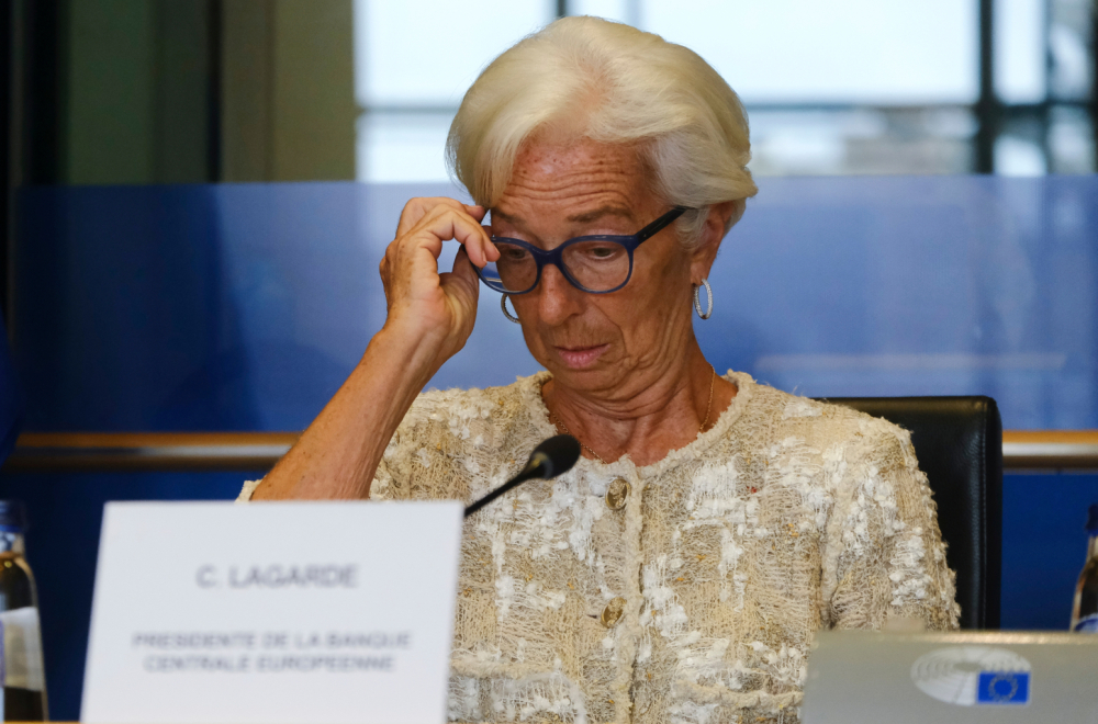 ECB upozorila Francusku: Rešite to sami