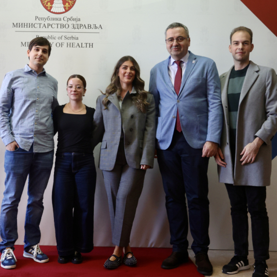 Najbolji diplomci medicinskih fakulteta dobiće ugovore o radu i specijalizaciji