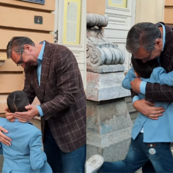 Vučića u Šapcu dočekao mali Luka: "Pravi mali heroj hrabrog srca i čarobnog osmeha" VIDEO