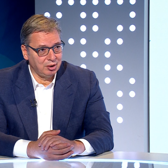 Vučić: "Desna ruka Aljbina Kurtija je podržao blokadere"; "Uništili bi nam zemlju"