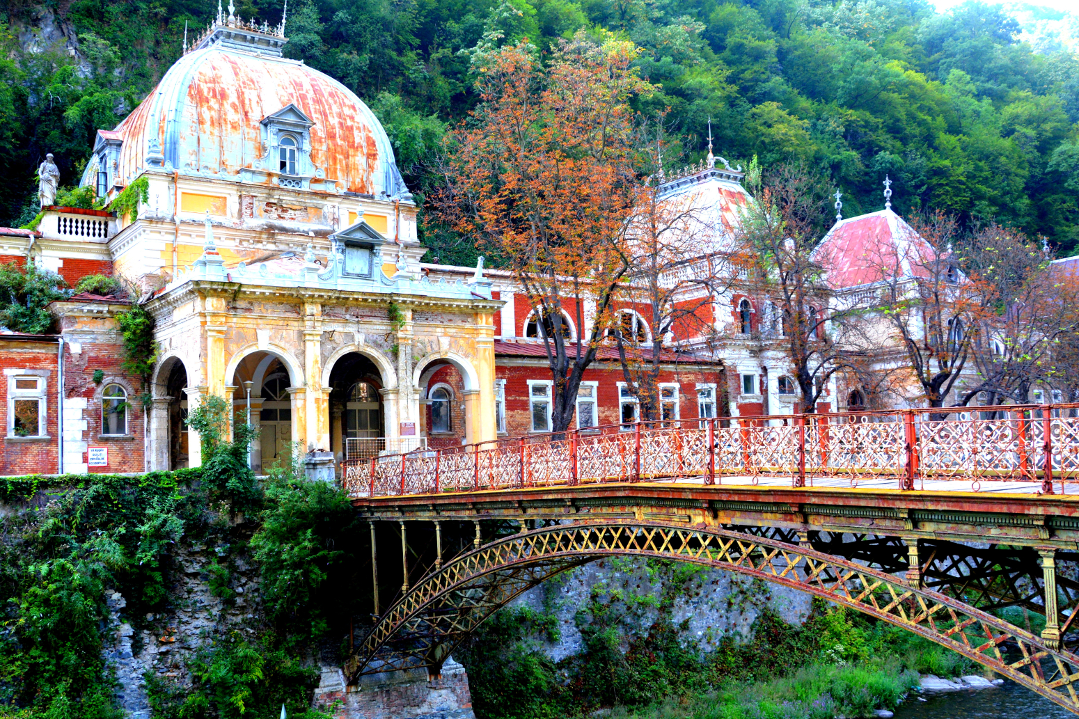 Rimski carevi su je obožavali, a danas noćenje košta 25 evra: Banja sa dugom istorijom oduševljava turiste