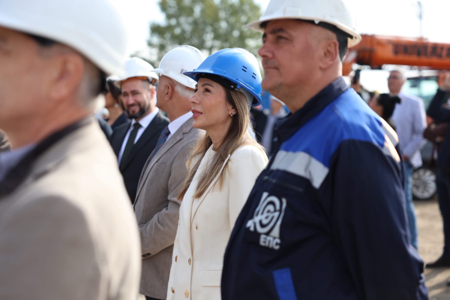 Plavi džin u Kolubari: Najveći bager krenuo ka radnoj poziciji, počinje proizvodnja uglja