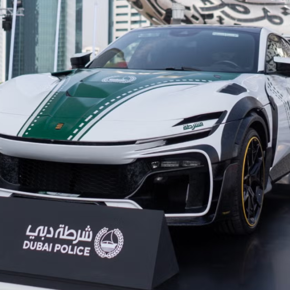 Dubai "častio" policiju: Lamborghini Temerario sitgao u vozni park