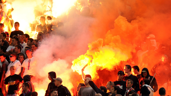 Skandal u Splitu – "Torcida" skandirala "Aušvic" i "ustani Adolfe": "Visoke peći potpaljujem ja..." VIDEO