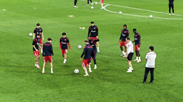 Zvezda kreće Ligu konferencije – Rijera odredio startnih 11!