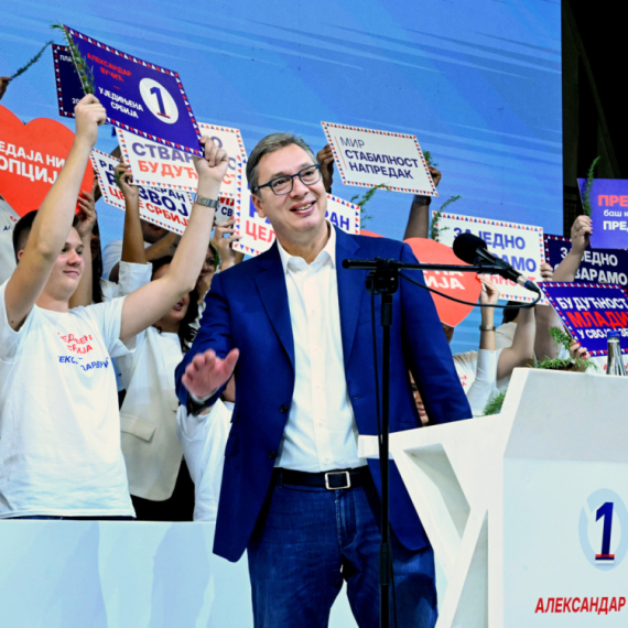 Vučić: "Kolubara će nastaviti da radi, do marta prebacujemo 1.800 radnika iz TENT-a"