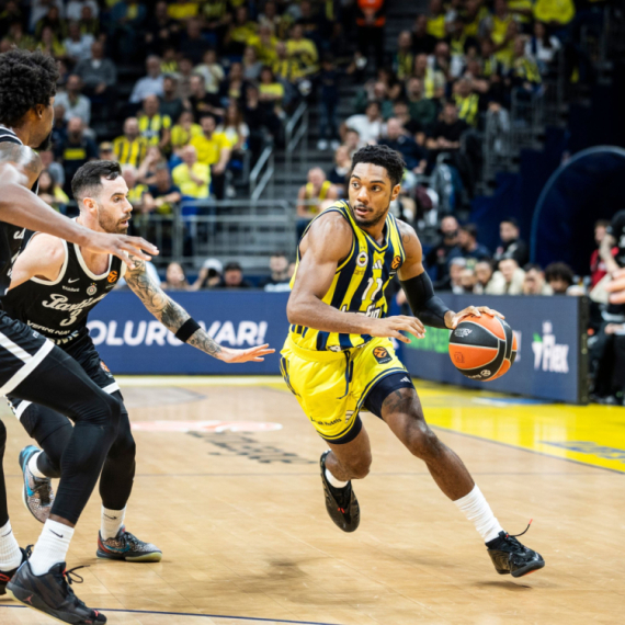 Partizan pao u Istanbulu - treći poraz u nizu!
