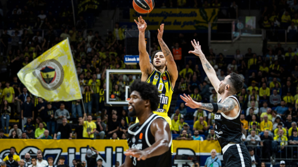 Partizan se ugasio, Fener sve bliže pobedi!