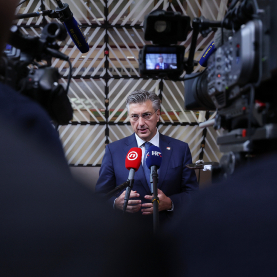 Hrvatima "zavrnuta ruka"? Plenković "spasao" Crnogorce