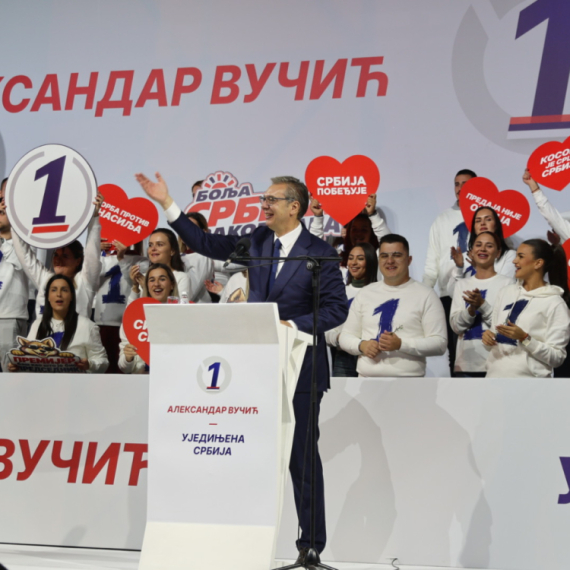 Vučić: "Novi Sad ima 40.000 više zaposlenih sada nego za vreme Pajtića i Šoškića"