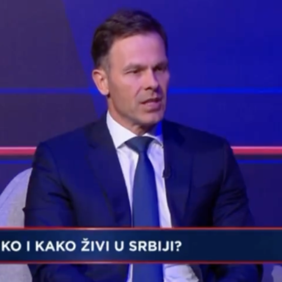 Mali žestoko Đilasu: "Živite lošije jer ste opljačkali 619 miliona evra"; "Vi ste simbol korupcije" VIDEO