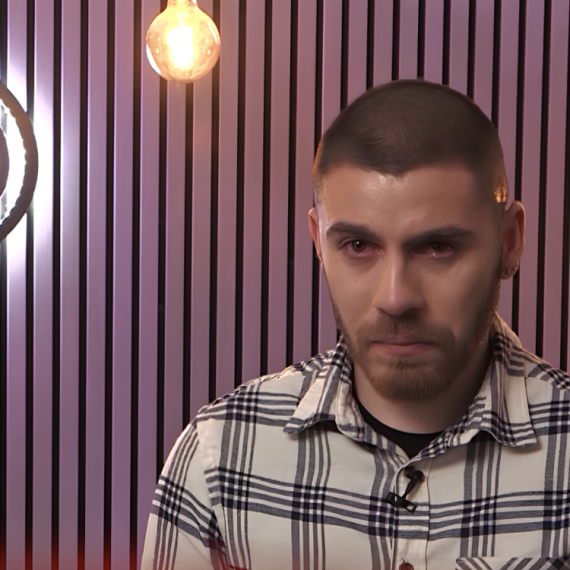 Rasplakao se!; "Ne mogu da glumim kao da me ništa ne dotiče više"