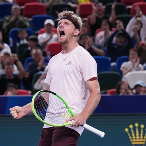 Fokinu ne zanima što je Zverev najbolji na svetu – Španac u finalu Šangaja!