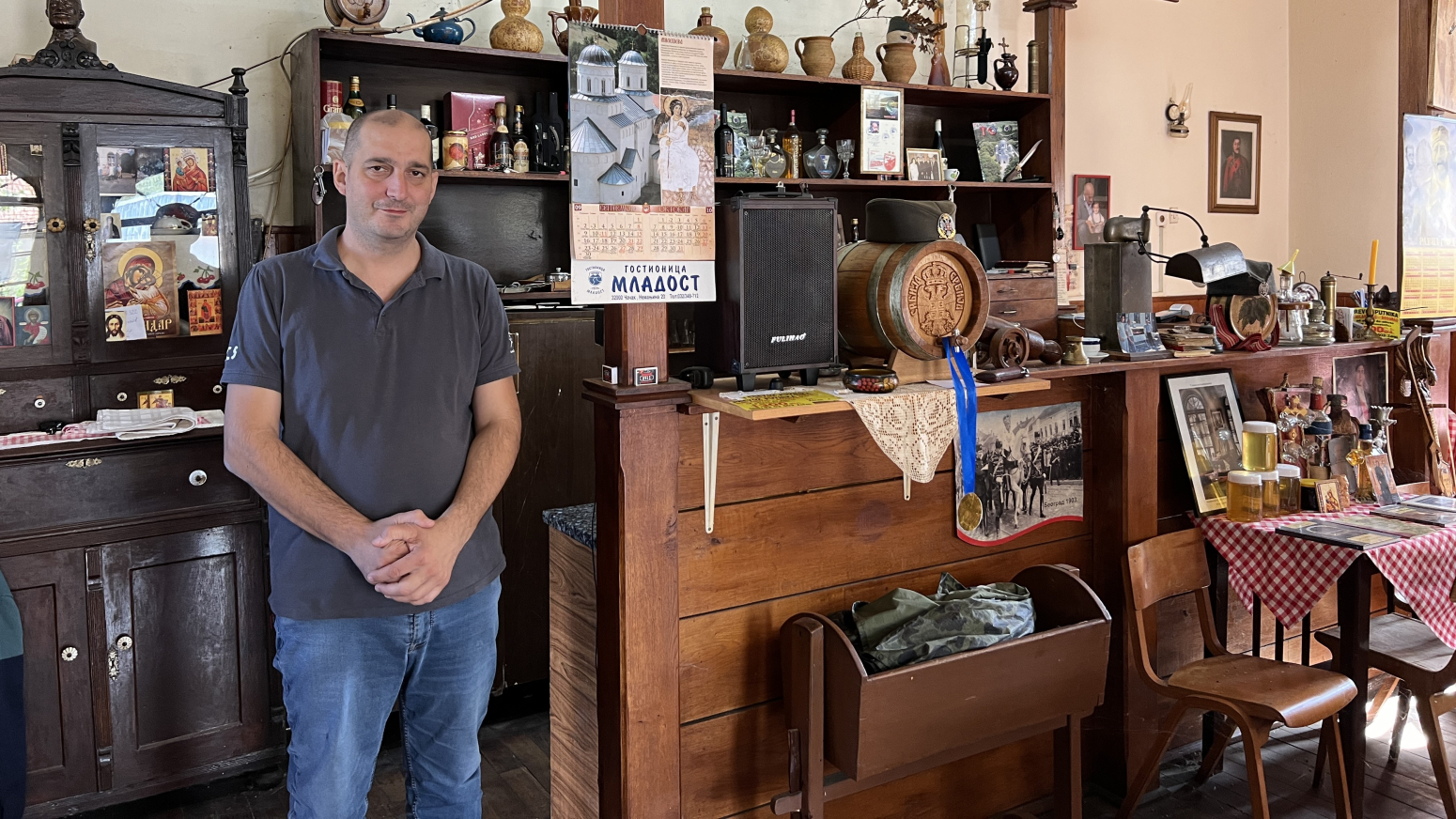Karirani stolnjaci i viljuška sa Solunskog fronta: Najstarija kafana u Šumadiji, čuvar vremena i istorije FOTO