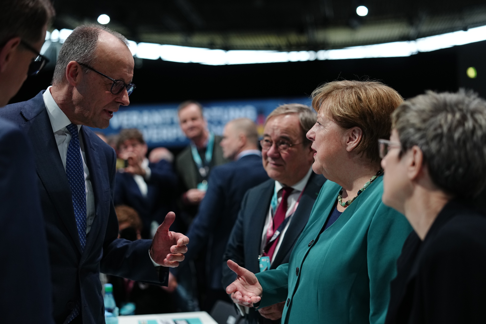 Merkel: Zabrinuta sam...