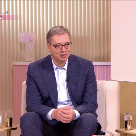 Vučić: "Sad sam običan čovek – nemaju sa čega me smene"; "Oko mene, posebno žene, su uvek zaštićene"