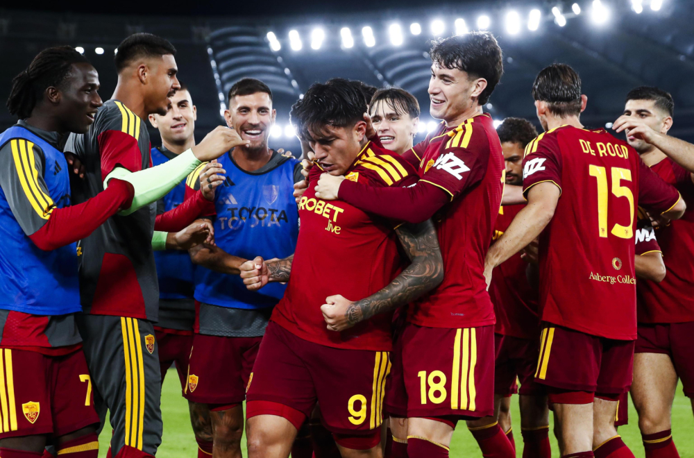Roma drži korak za Interom