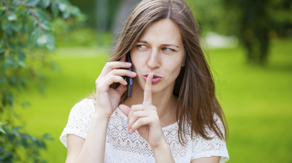 Pozovu vas na telefon i ćute? Iza svega stoji jeziva prevara uz pomoć AI