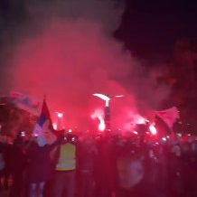 Vučićeve pristalice nadjačale blokadere: Spektakularan snimak iz Kraljeva FOTO/VIDEO