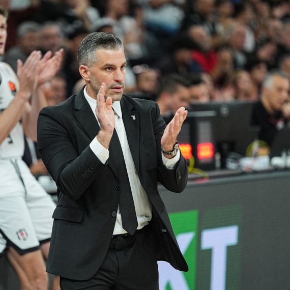 Alimpijević slavio u istanbulskom derbiju