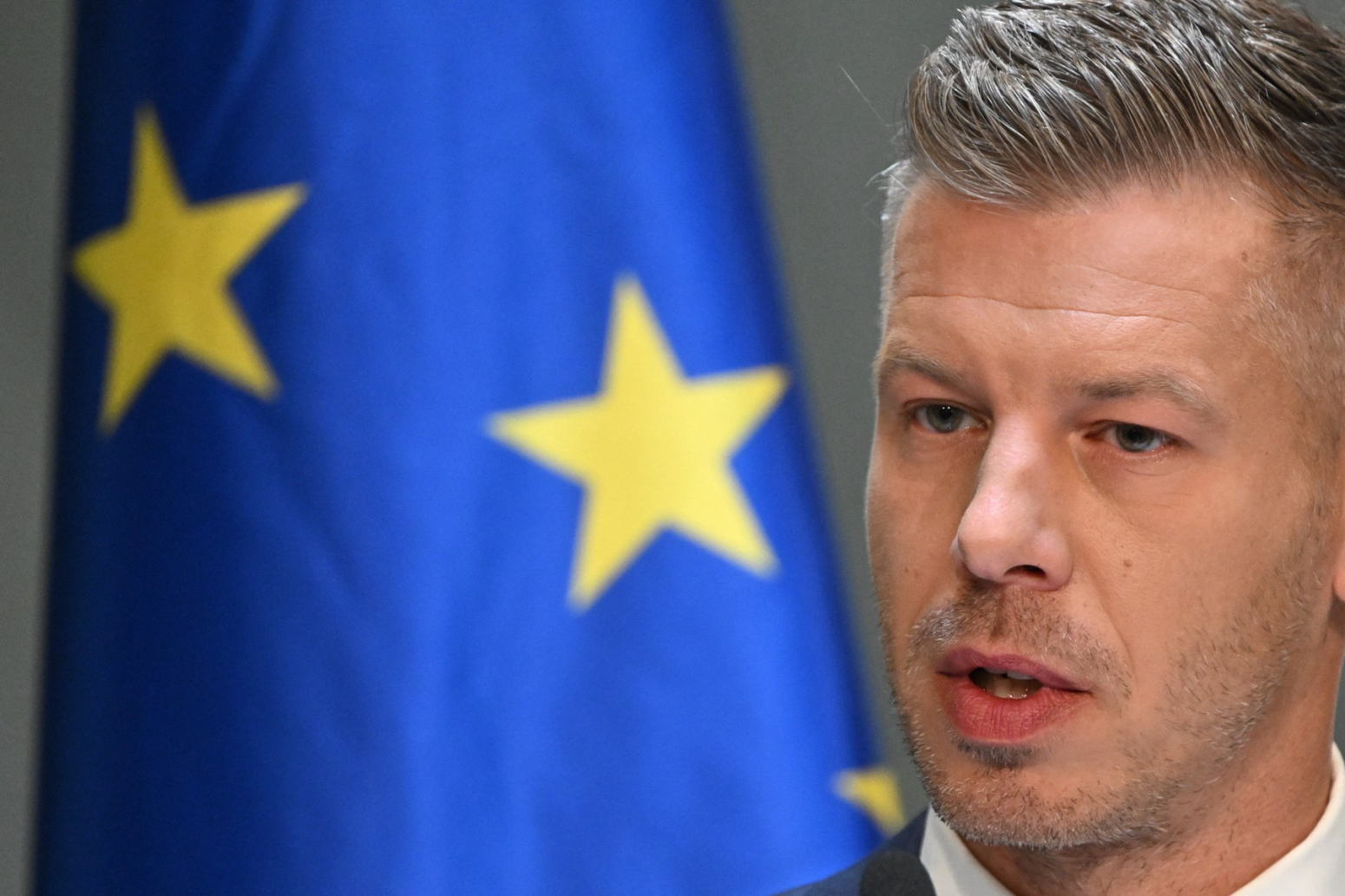Makron: Istraga o policiji, pljačkaši će nadoknaditi štetu