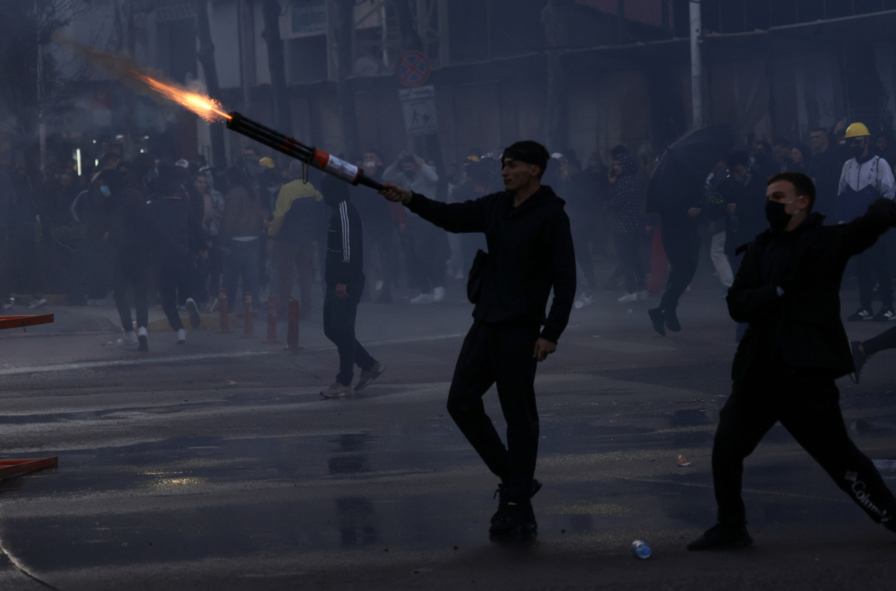 Rama pobesneo: Mračna sila, zvana Antifa... VIDEO