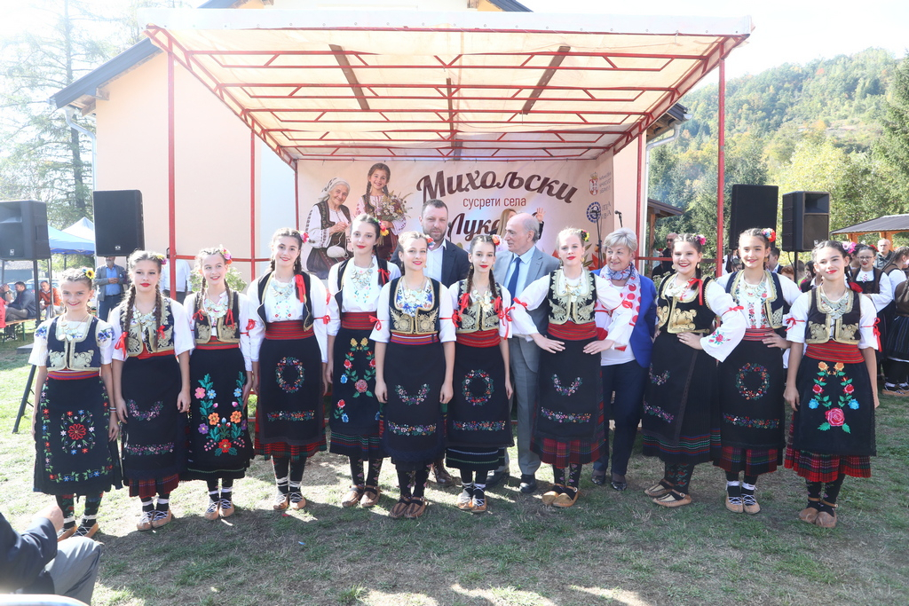 Miholjski susreti u selu Luke; Krkobabić: Veličanstveno okupljanje ljudi Ivanjičkih sela FOTO