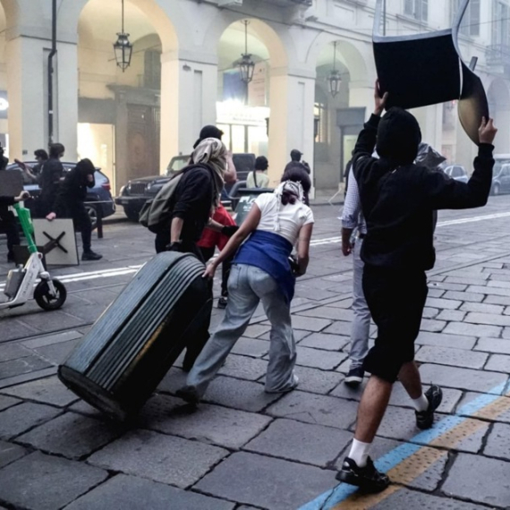 Italja presekla; Uveden niz mera; Kazne za nerede i nasilje su drakonske; na udaru i maloletnici VIDEO