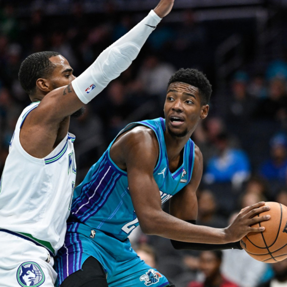 Dva velika NBA potpisa: Miler dobio 209 miliona, a Mekdenijels još 40