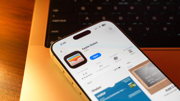 Spremite se za velike promene: Apple prinuđen na istorijski korak?