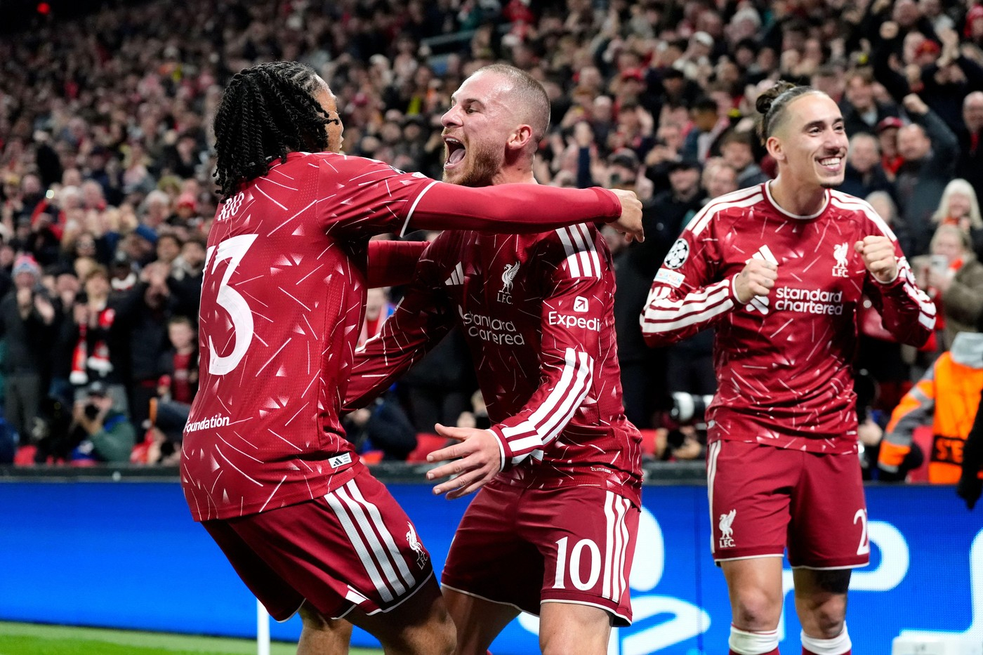 Siti pobedio AEK, Liverpul preokrenuo