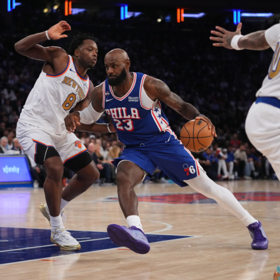 Lebronova era i dalje traje: Šampion je pao VIDEO