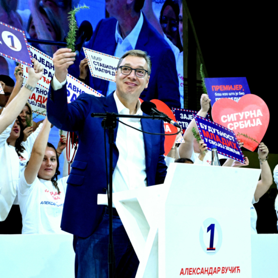 Niš danas u znaku "Ruzmarina"; Veliki skup liste "Ujedinjena Srbija"; Vučić predstavlja plan za budućnost